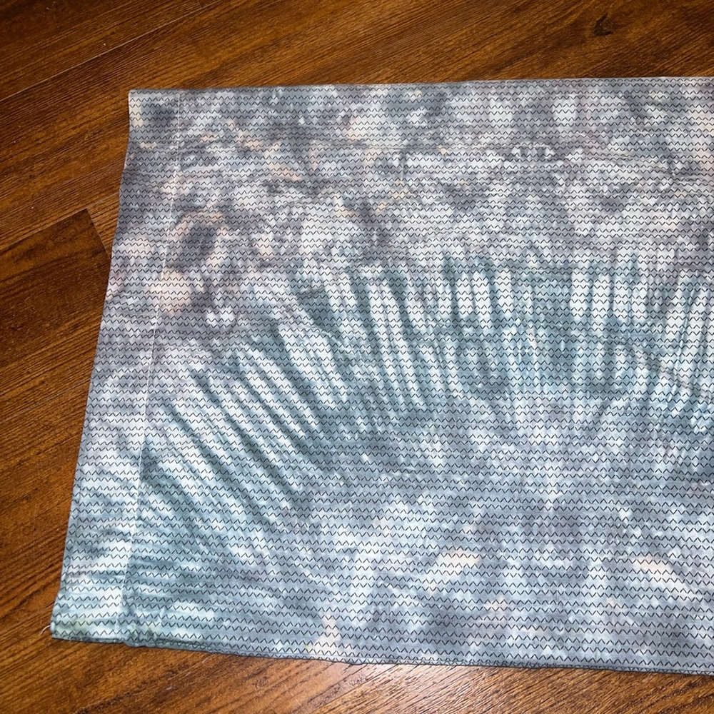 Room Essentials Blue, Green Gray Patterned Single Pillowcase Full Size - Picture 4 of 7